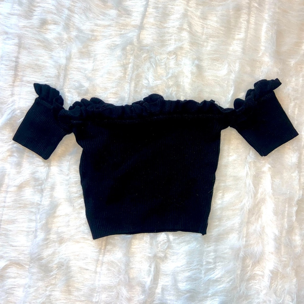 2 Croptops (SWIPE)